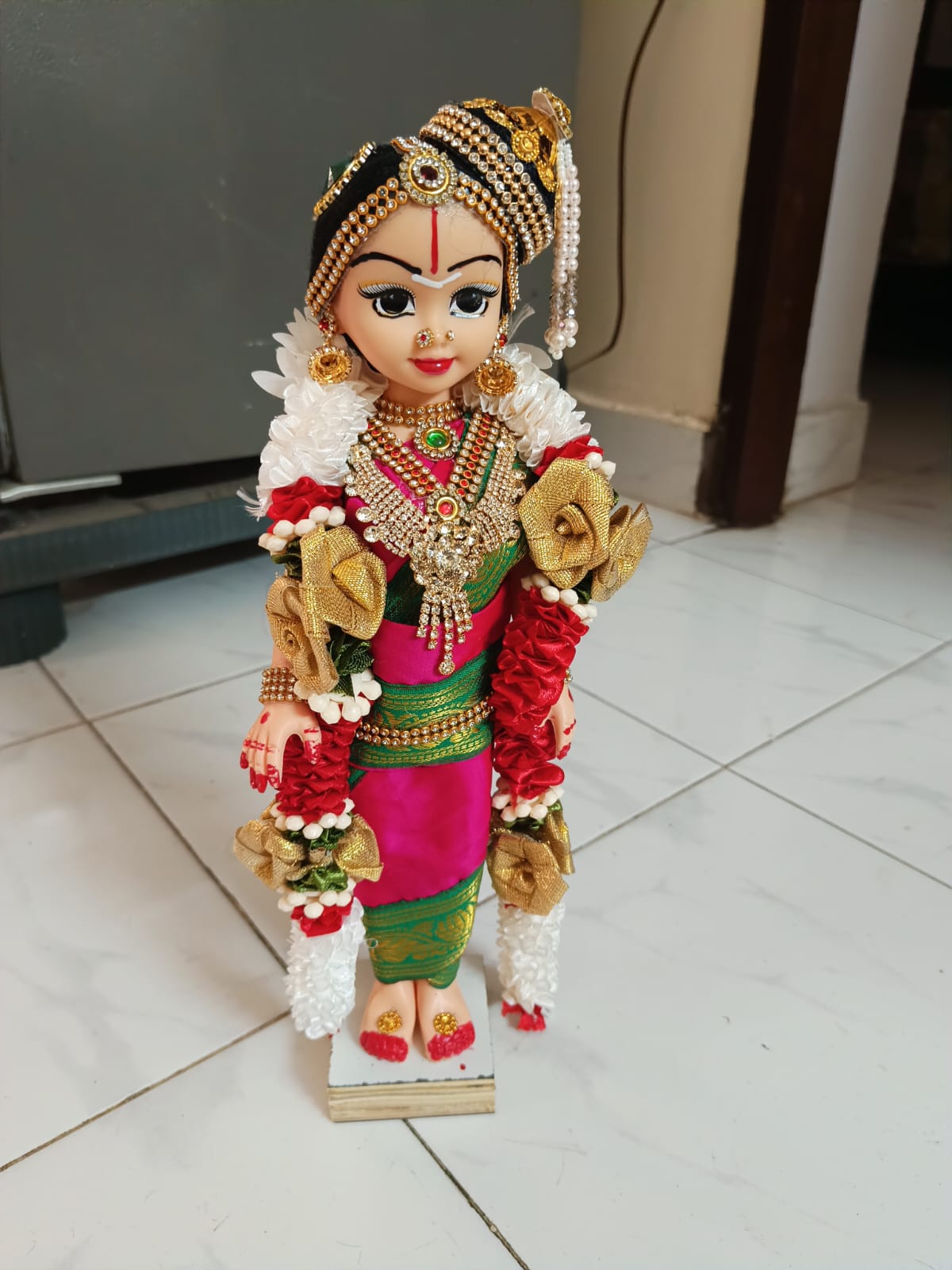 Andal idol - 12 inches Plastic Andal idol