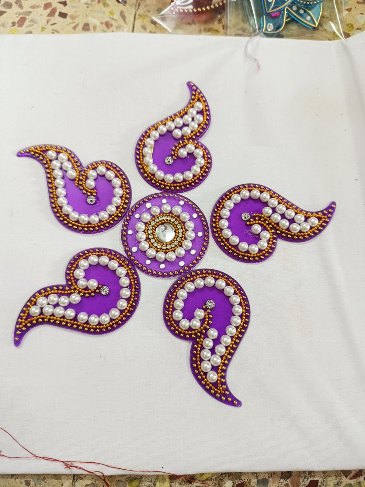 Rangolis - Min Rangoli - 9 inches V7