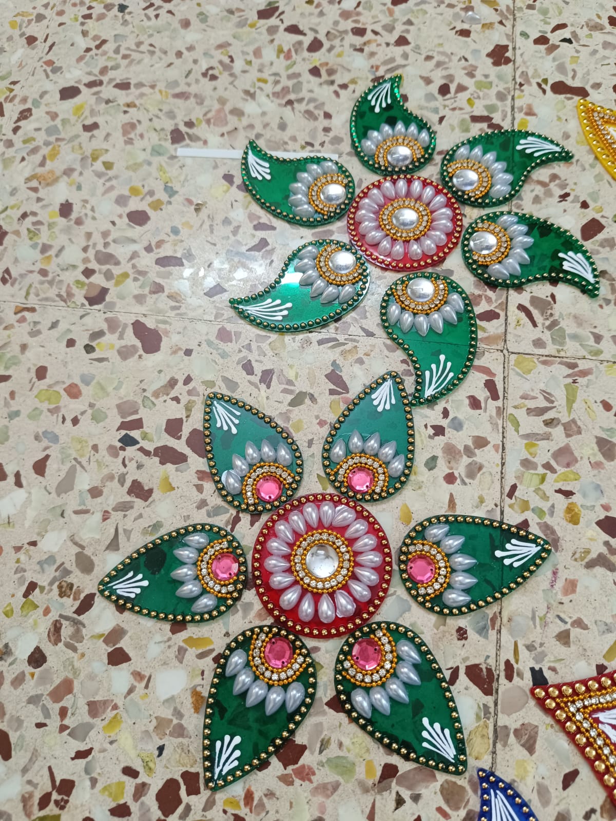 Return gifts - Min Rangoli - 9 inches V13