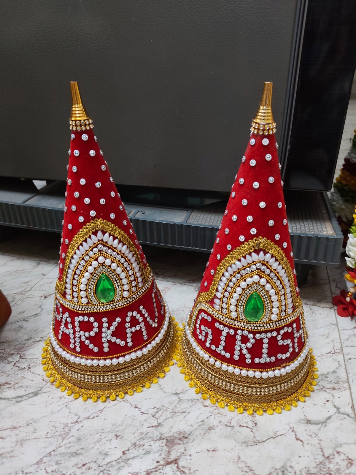Paruppu thengai koodu - Paruppu thengai koodu 10 inches with bride groom names
